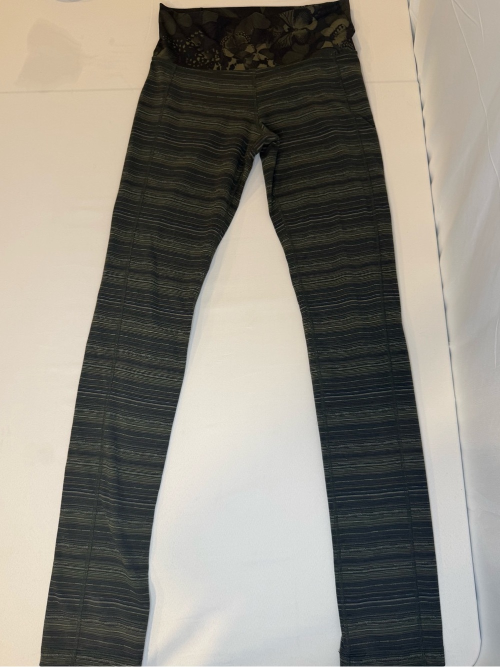 lululemon athletica Women's Olive and Black Striped Skinny Jeans